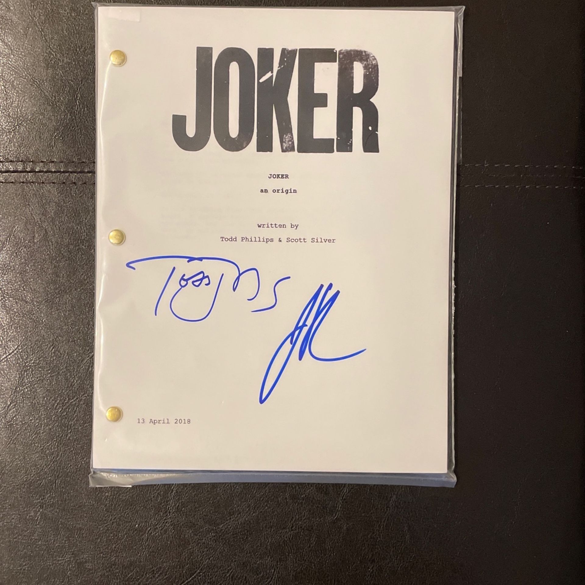 Joaquin Phoenix Todd Phillips Joker Full Script Signed DC
