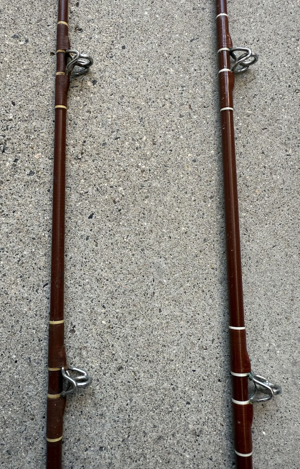 a compact cane fishing pole Bamboo Vintage with Bobber, Hook, Line and Sinker 13 section Zoom Super Fluke Jr The Kinky Peach Color:Chartreuse Ghost