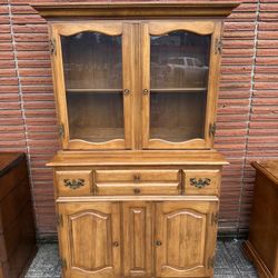 Apartment Size 2 Piece Hutch