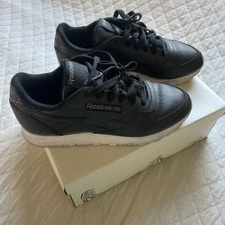 Black Reebok