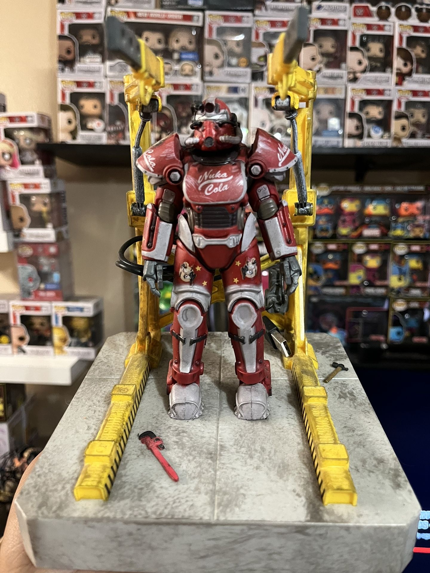 Fallout T-51 Power Armor USB 4 Port Hub GameStop Power Factory Nuka Cola