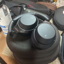 Sony Over Ear Headphones 