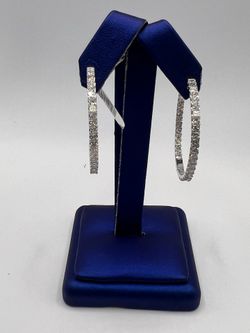 14 wht gold diamond hoop earrings
