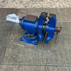Heavy-Duty 5” Bench Vise – Swivel Base & Anvil (Steel Shop Vise)
