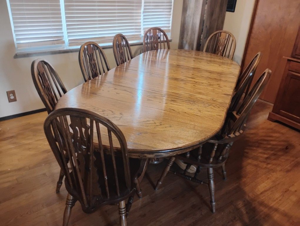 Dinning Room Table And Chairs