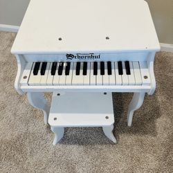 Kids Mini Piano – Schoenhut White Toy Piano + Bench
