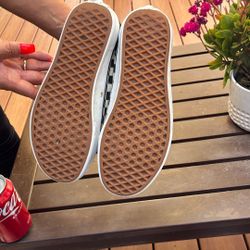 Vans Men’s 6.5 Women’s 8