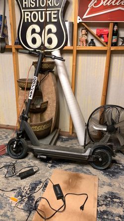 tubeless tires, so it won’t pop  pop they are made out of. I  a new throttle cable Electric  scooter works, but missing some screws for the handlebars