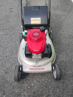 Honda GVC160 Twin Blade self propelled mower season old
