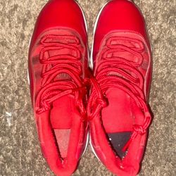 Jordan 11s size 8 in a half