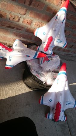 Inflatable airplanes