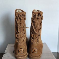 Bearpaw Boot Size 10 $60 OBO