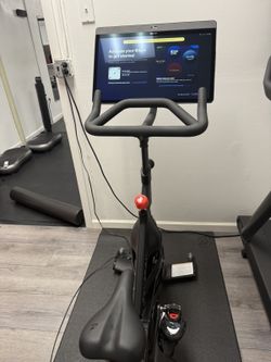 2021 Peloton Bike Plus Very Good Condition 51-200 Rides - Burlingame, CA