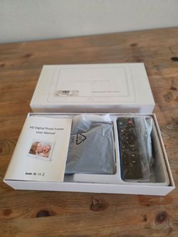 HD Digital Photo Frame with Remote