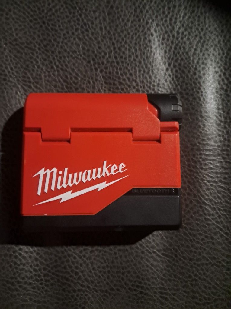 Milwaukee Job Site Ear Phones