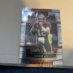 🔥 Tom Brady Football Card 2021 Select #1 Only $3 Additional Discounts Apply 