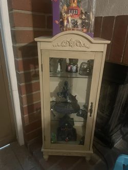 Small Curio Cabinet Nice Cream Color With Light