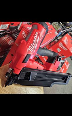 Milwaukee M18 FUEL 3-1/2 in. 18-Volt 21-Degree Lithium-Ion Brushless Cordless Framing Nailer (Tool-Only)