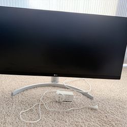 LG 29” UltraWide Monitor (Model: 29WN600-W) – Great for Work/Multitasking