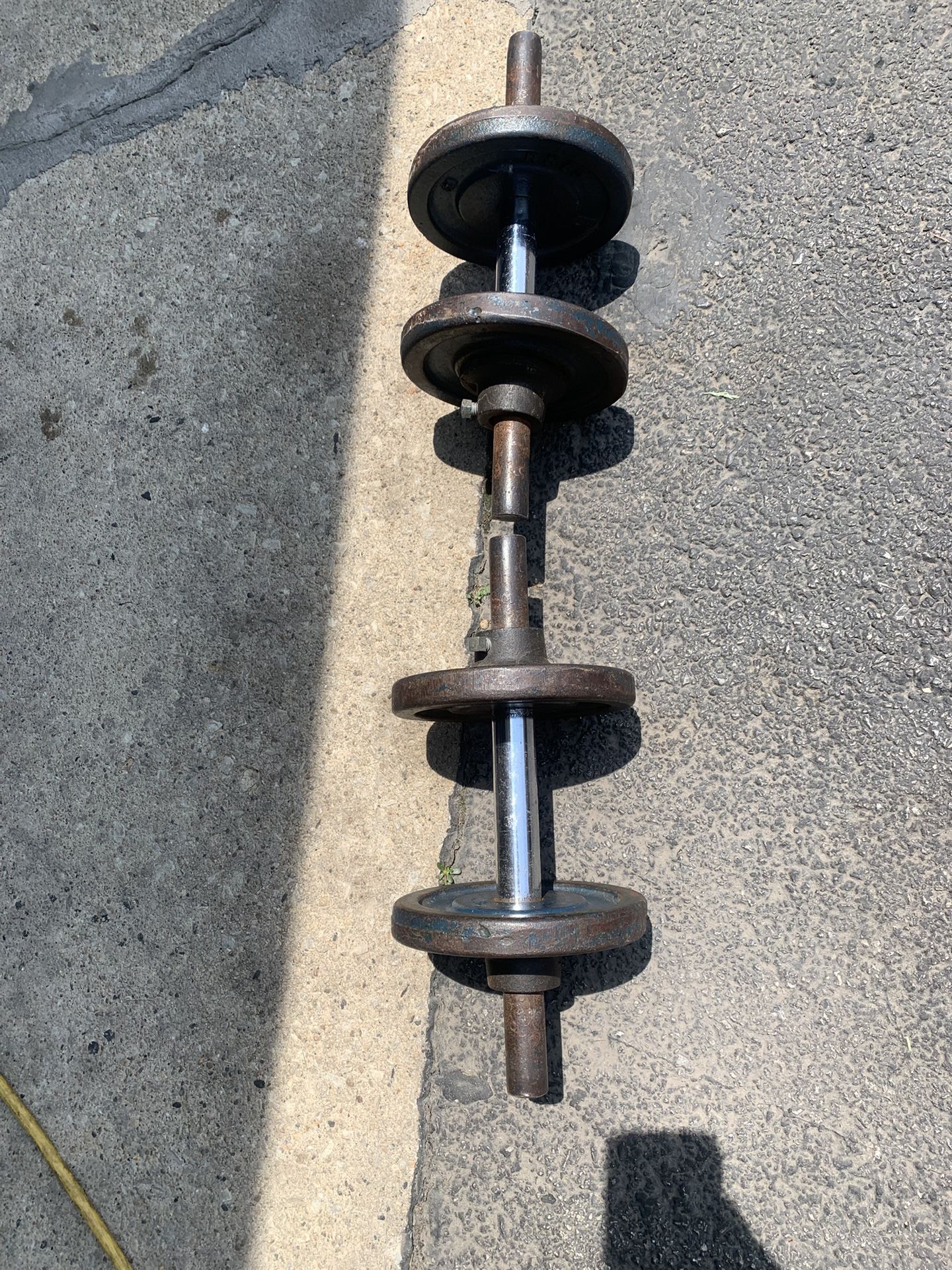 2 Dumbbells