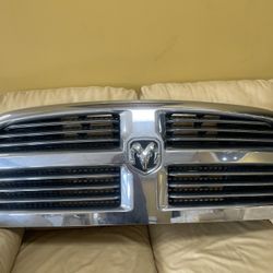 grill OEM Dodge Ram 2016/2020