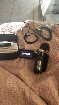 Polaroid 4K 18X Zoom Touch Screen WiFi Camcorder