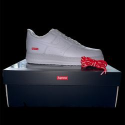 Supreme Nike AirForce 1 Size 11 DEADSTOCK