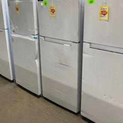 Magic chef refrigerators 10.1 ft.³ VVRRC