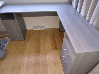 L Shaped Desk
