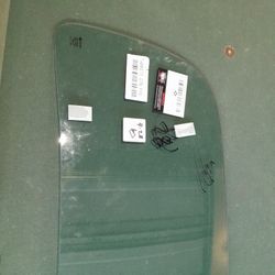 
Windshields & Accessories
VW Windshield for 1965-77 Beetle Sedan & 1971-72 Super Beetle Sedan