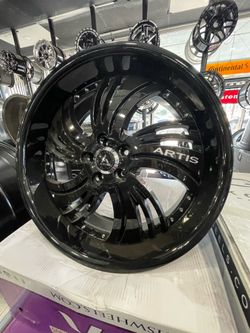 22” Artis Avenue Wheels  Black Gloss Finish  Brand New in Box  22x9” Rims Size