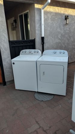 Washer and gas dryer