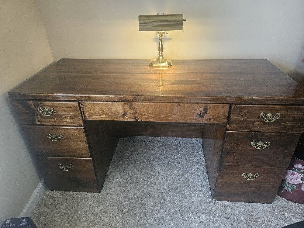 DESK