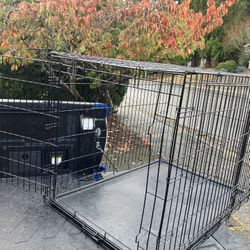 XL Large Dog Kennel Crate Collapsible Like In Good Condition 42" L by 28" W by 33" H