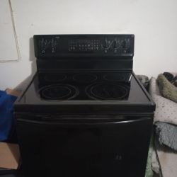 Frigidaire Electric Stove