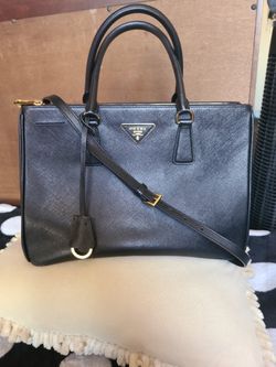Saffiano  Large  Galleria Double Zip Tote Black
