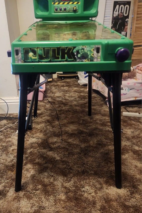 Hulk 2003 Pinball Machine