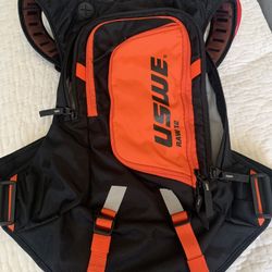 USWE MTB Hydro - Hydration Pack for Cycling, Mountain Biking, E-MTB and Gravel Riding, Backpack with Water Bladder