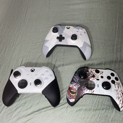 Xbox Controllers Bundle