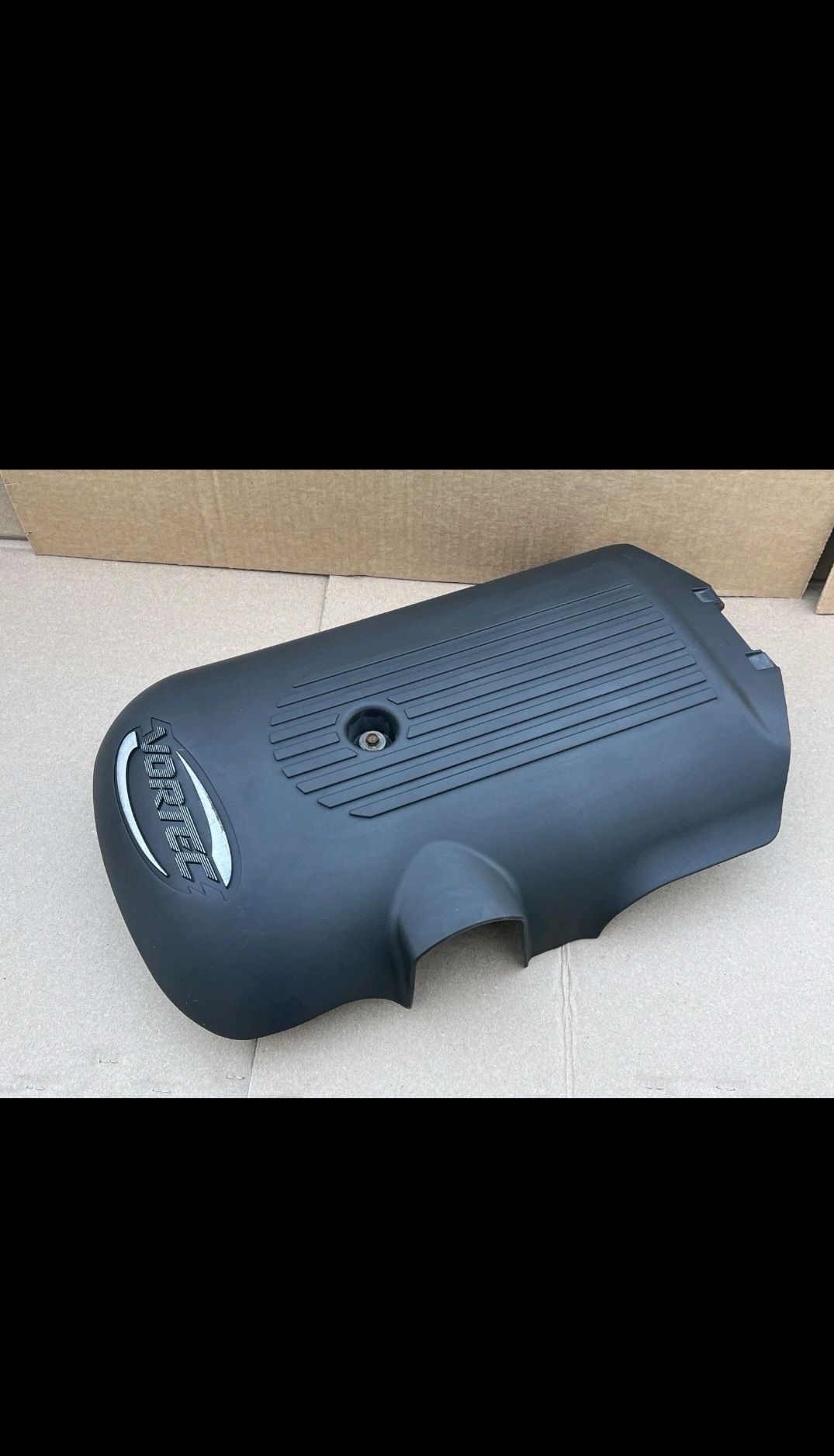 Chevy LS Vortec Engine Cover OEM fits 99-07 Chevrolet, GMC 4.8, 5.3
Tahoe, Silverado, Suburban, Yukon, Sierra, ETC.....