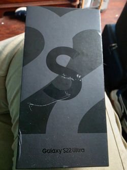 Samsung S22 Ultra 256GB (Used)