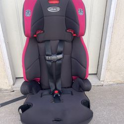 GRACO  BOOSTER CAR SEAT 
