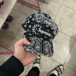 Supreme Hat 