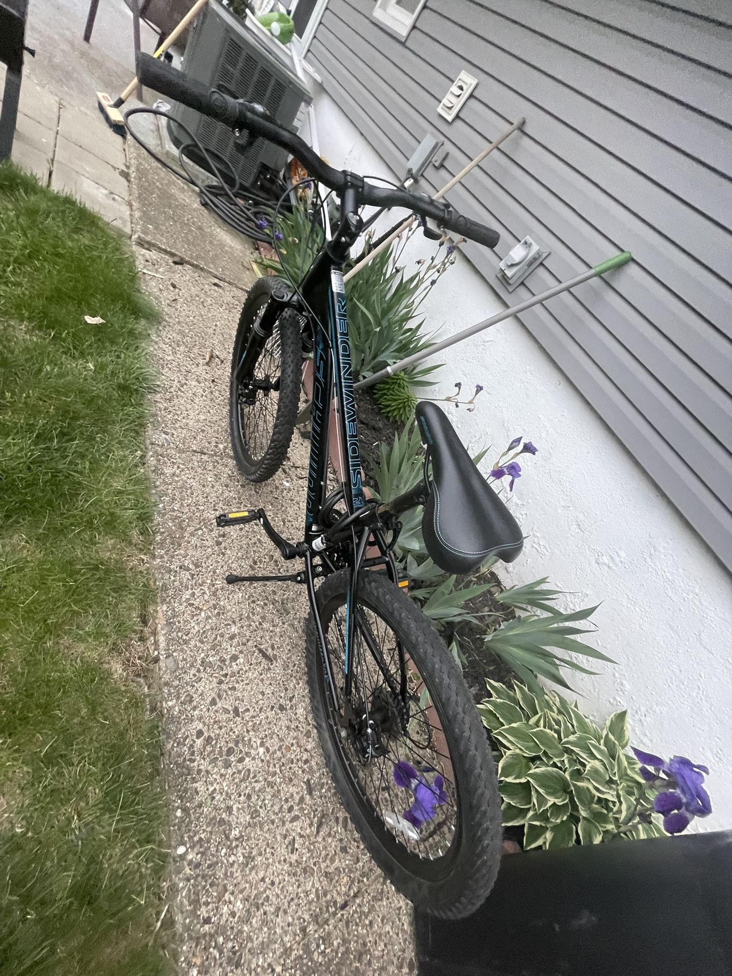 Schwinn Sidewinder mountain bike