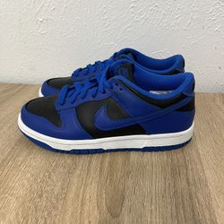 Nike Dunks 