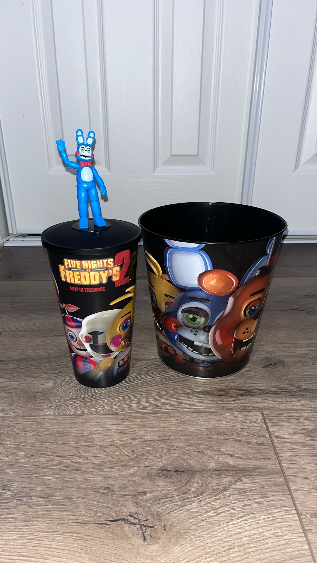 Five Nights At Freddy’s Collectible Bundle