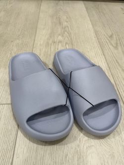 Rubi Vegan Slides Size 6