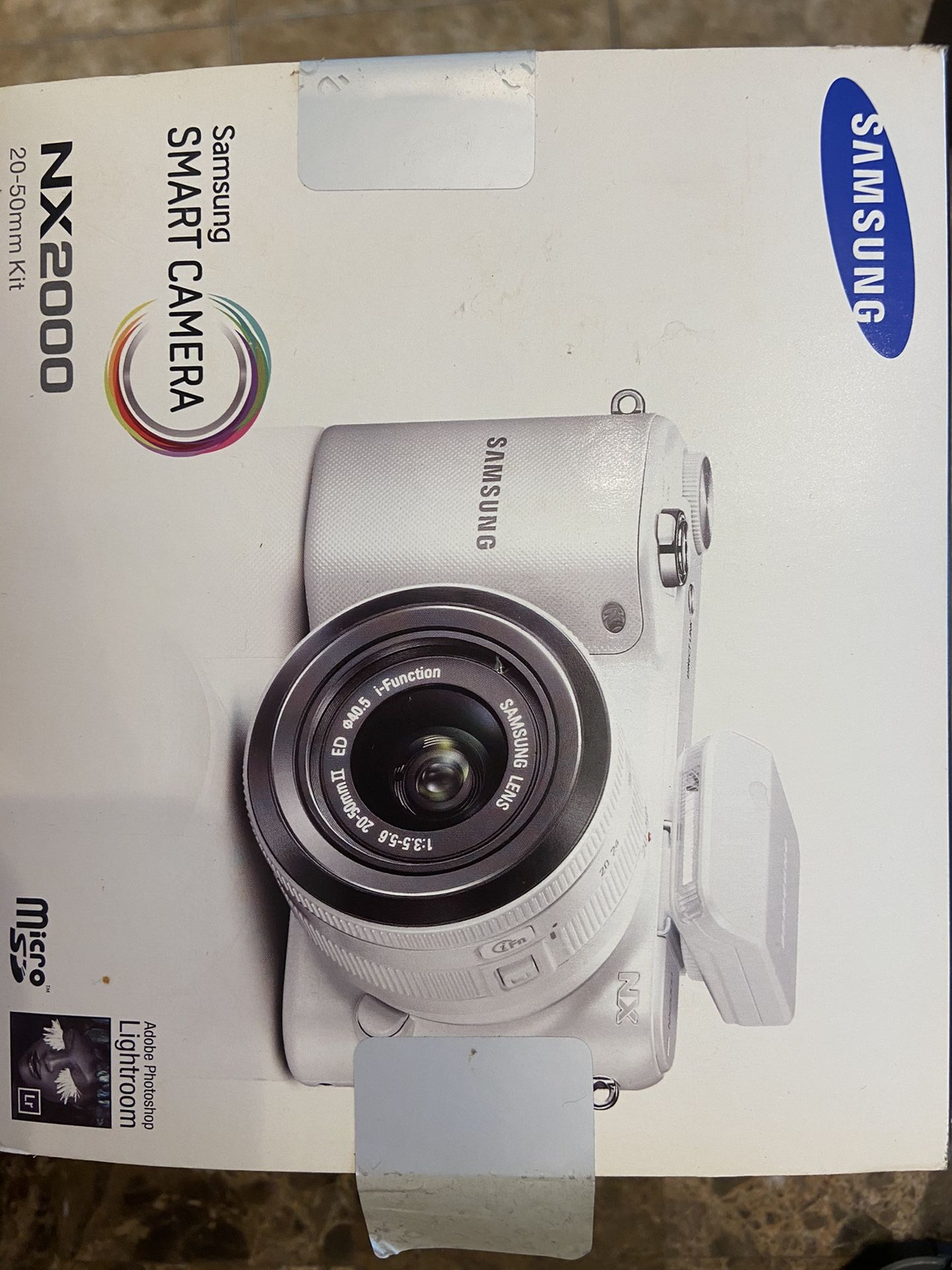 Samsung NX2000 Digital Camera 20.3 MP (black)