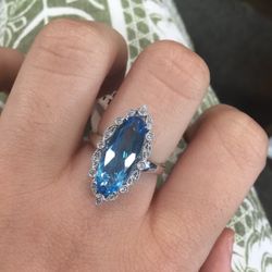 24K Withe Gold Blue Oval Topaz Ladies Ring With Diamonds