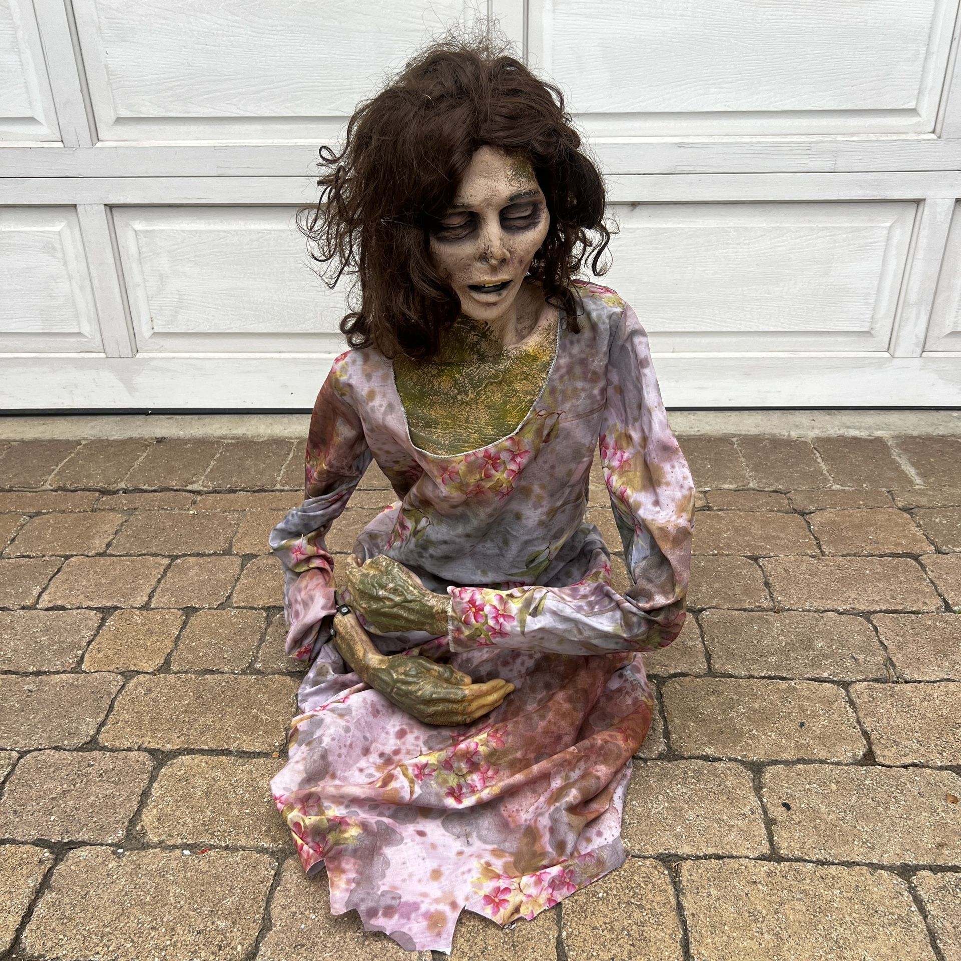 Static Zombie Mom Halloween Decoration- As Is